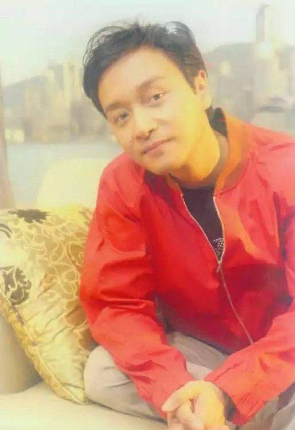 娱乐圈穿红外套有5帅,李易峰排第4,第1不是王