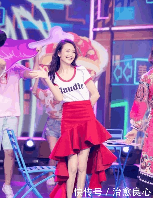 王鸥一身牛仔连体裤美出新高度! 网友 我就好奇