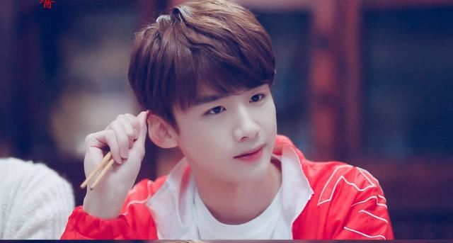 白敬亭魏大勋王嘉尔,他们一起录制节目,你最期