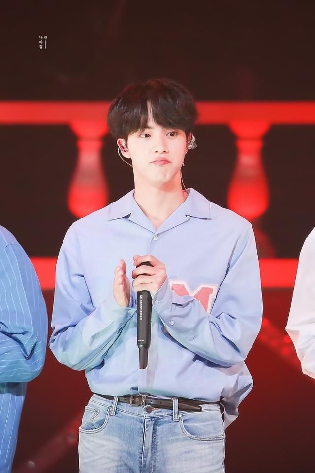 防弹少年团成员选一个做男朋友,快来选择谁?阿