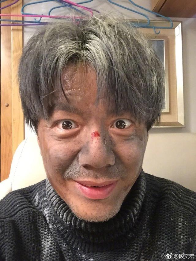 "戏精"段奕宏代言新疆全民消防,附赠一组表情包请注意查收