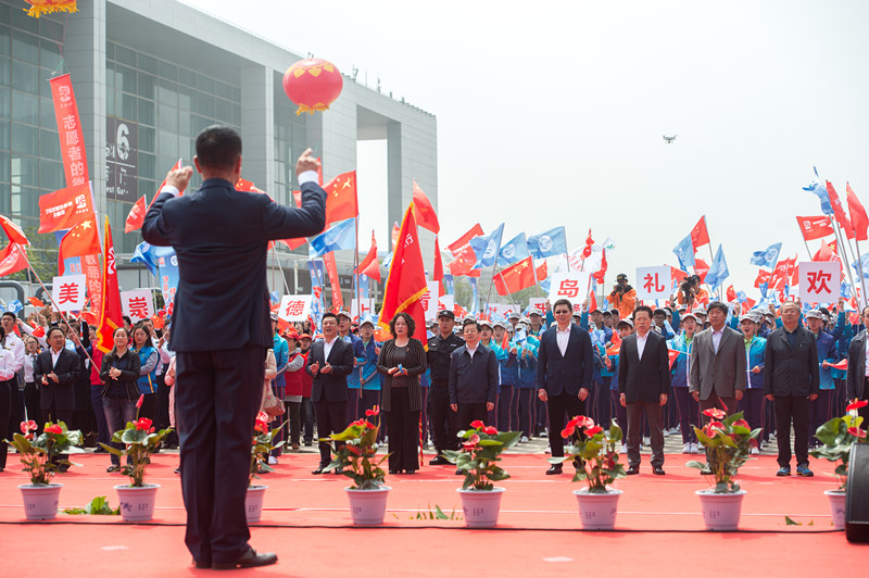 青岛2万名志愿者誓师出征 崇德尚礼迎接四海