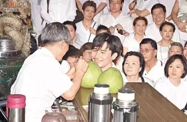 算出张国荣命止46岁,4次拒见刘嘉玲…开扒来自