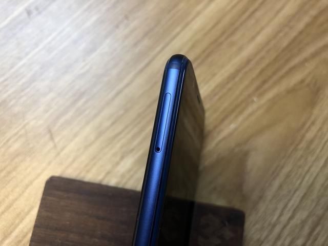 性价比旗舰全面屏手机,荣耀V10开箱上手