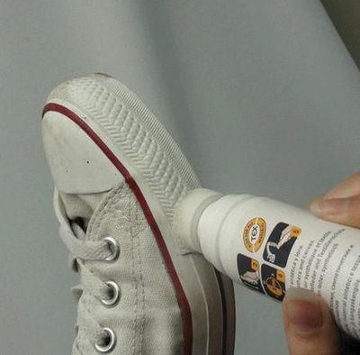 小白鞋穿久了发黄,穿上太难看了,怎么样才能把