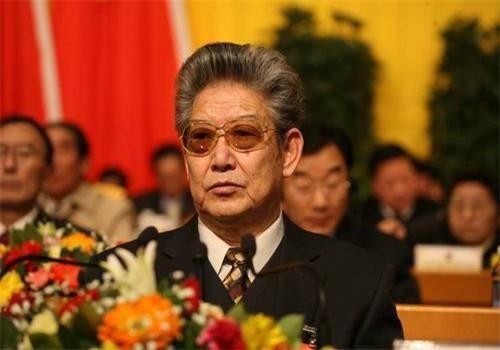 此人10岁任职副厅级, 19岁任职副国级, 当了58