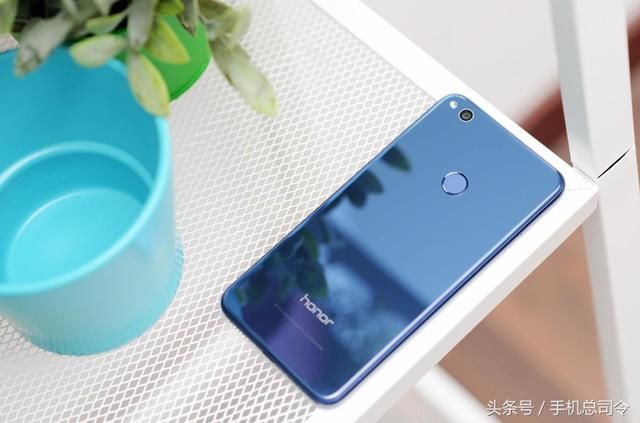 荣耀公布升级EMUI8机型:看到有荣耀8青春版,米