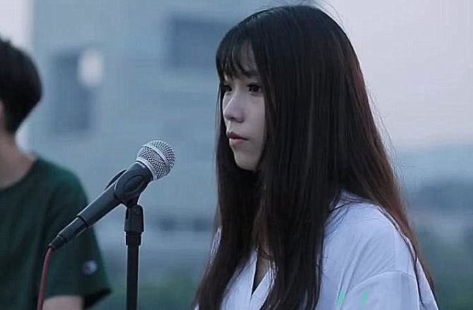 林夕写给华晨宇的歌,最后让她唱火了,却遭华晨