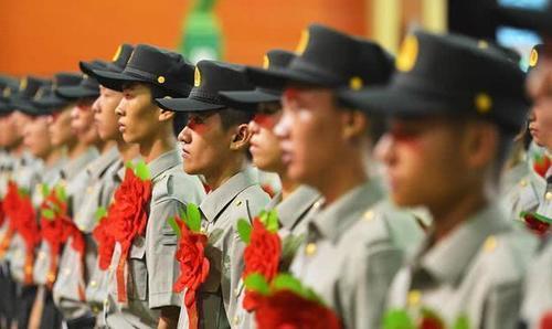 警校当兵退伍后可以继续回警校读书吗?