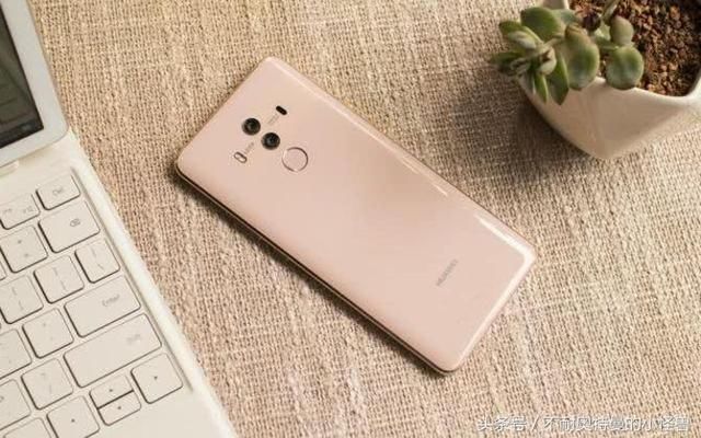华为Mate10 Pro售价再刷新低,网友吐槽一针见