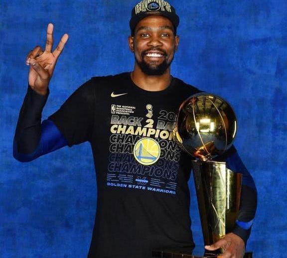 2018体坛运动员代言收入排行榜,C罗4700万排