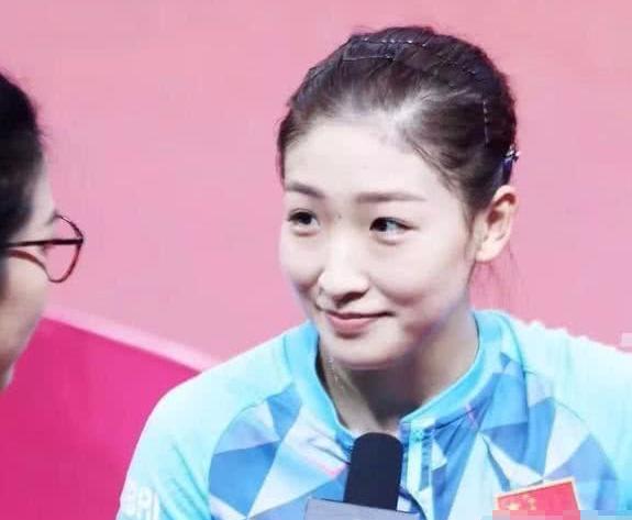 得68枚金牌!天生丽质被赞体坛女神曾在春晚亮