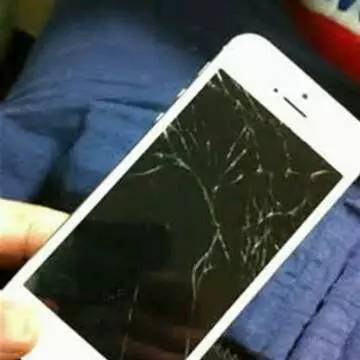 男子不满女友提分手 将女友裸照设为对方QQ头像 男子不满女友提分手 将女友裸照设为对方QQ头像