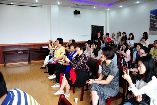 迎江区幼师在全市幼教团体赛上尽展芳华捧获佳