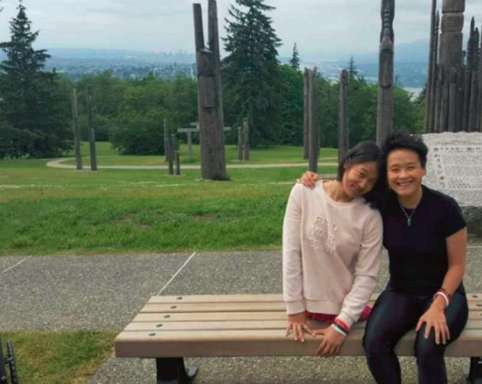 篮球女孩当自强成残泳主力,21岁蜕变美少女