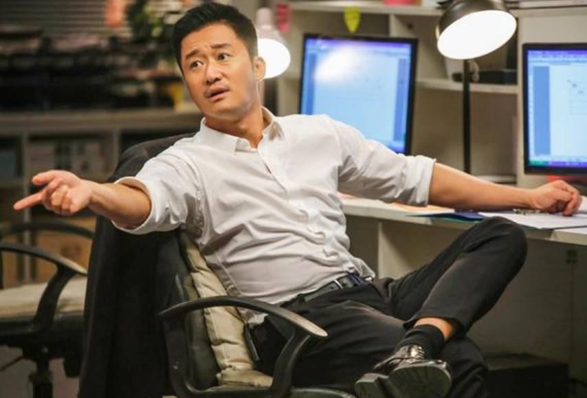 谢楠素颜蒙面发一则微博,评论瞬间炸了:吴京要