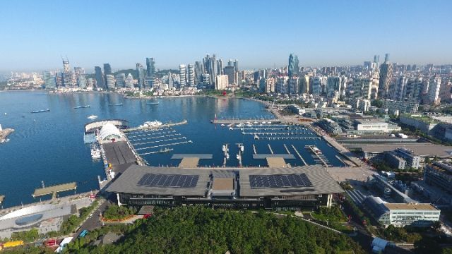 這是無人機航拍的上合組織青島峰會國際會議中心.新華社記者 郭緒雷攝