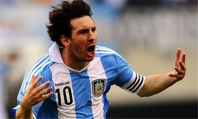 世界杯:C罗、梅西的金球奖之争,C罗bwin!梅西