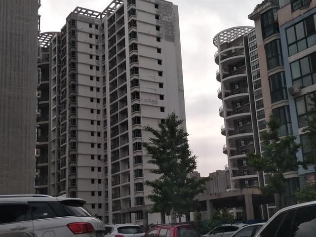 如何规避期房的烂尾风险?烂尾楼房如何自救?