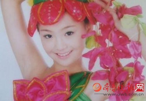 童年照PK,迪丽热巴郑爽古力娜扎赵丽颖童年照