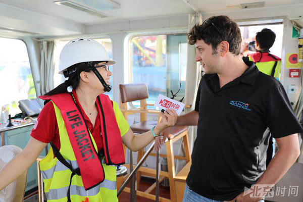 北京时间记者节献词:做与时间同行的一束光 北京时间记者节献词:做与时间同行的一束光