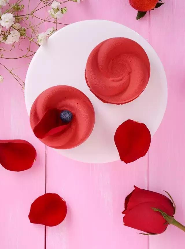 说出最动听的情话吧,送你十个我爱你