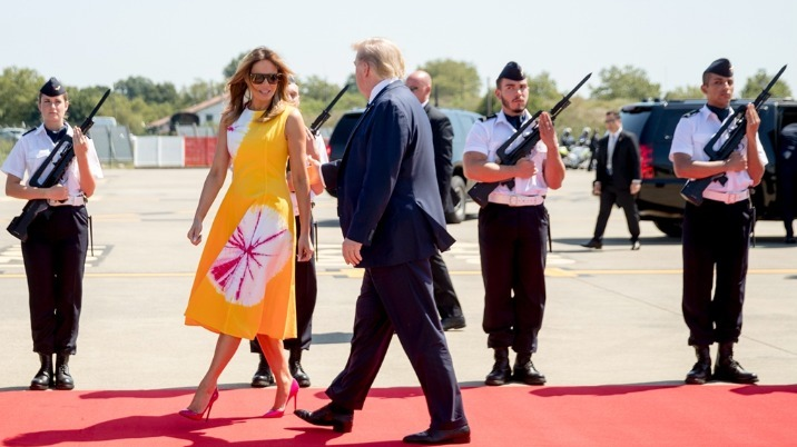 G7峰会各国元首抵达机场 现场警卫荷枪实弹