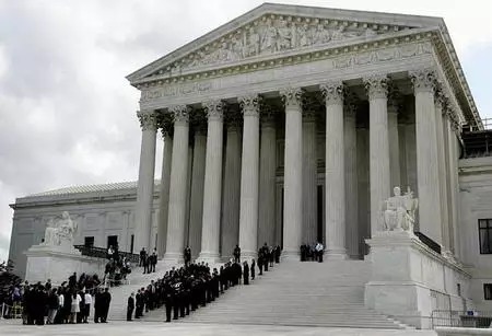 还想去美国生孩子换美国国籍?特朗普:终结了!