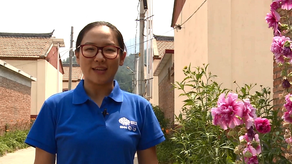 刘甜甜牵手抗峪村 养生养老走进村 刘甜甜牵手抗峪村 养生养老走进村