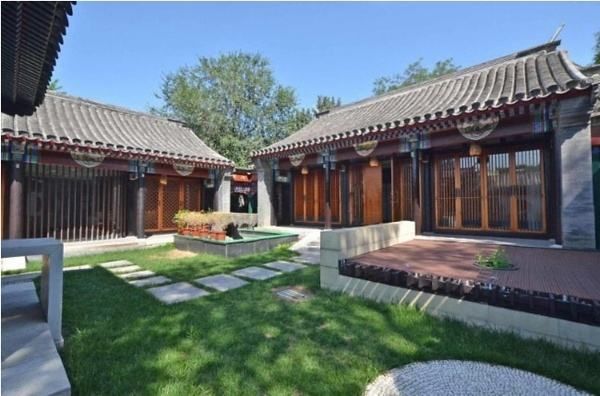 看看北京后海旁边的四合院都住着什么人呢?