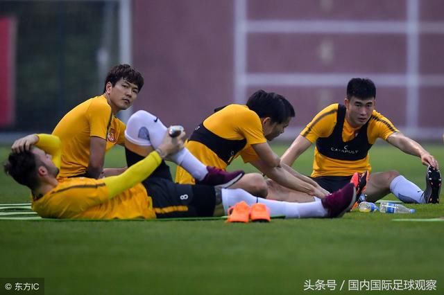 广州恒大一线队名单更新!两外援被撤!补报梅方