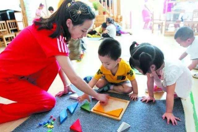 为何幼儿园学费越来越贵,而老师工资只有2000