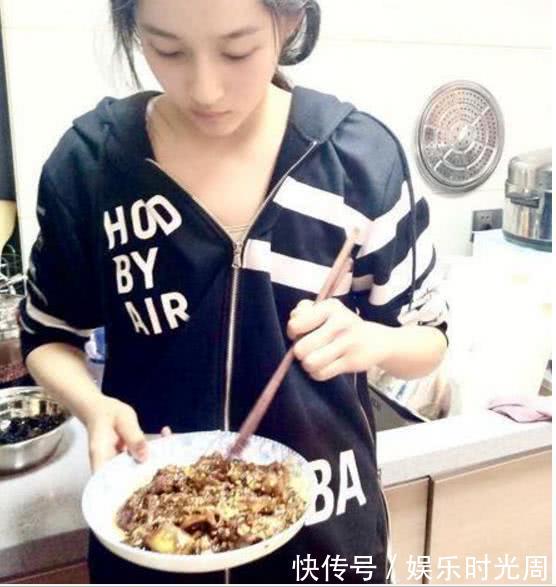 关晓彤鹿晗晒豪宅,豪宅里面超甜蜜,网友:鹿嫂真