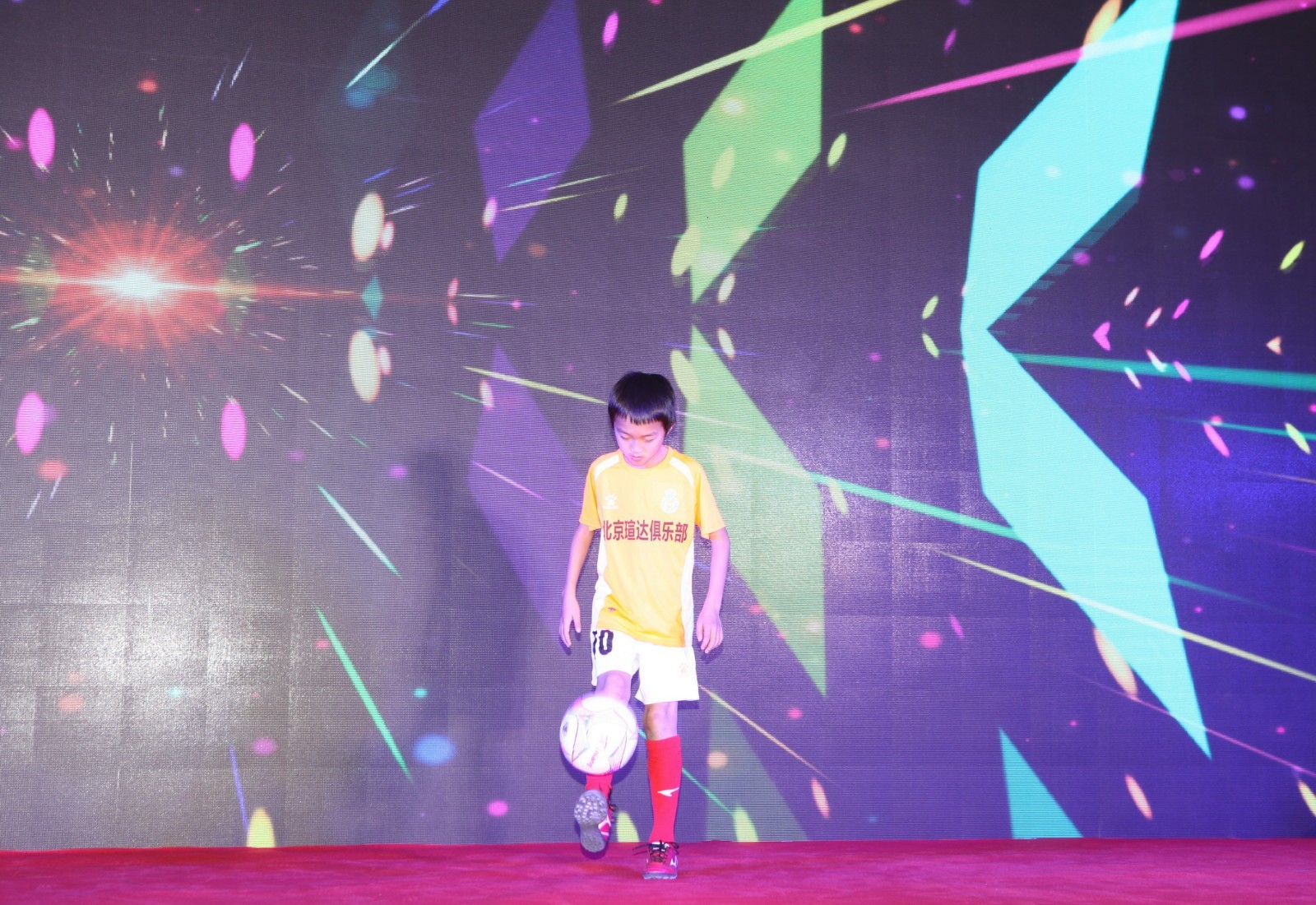 2018中青联盟杯中国青少年足球联赛在京启动