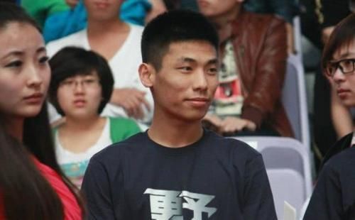 冯提莫终跌落神坛,这位男人才用2个月时间就拿