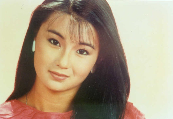 时至今日，她是获得香港电影金像奖和台湾电影金马奖最佳女主角奖最多的人：其中金像奖最佳女主角奖5次，金马奖最佳女主角奖4次。