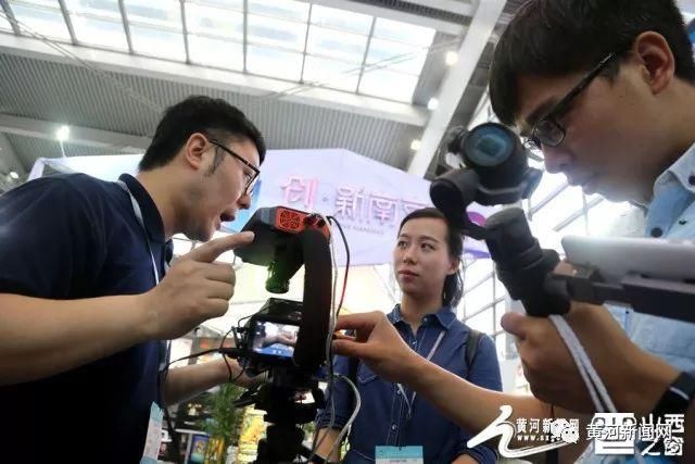 深圳文博会:山西展区人气旺