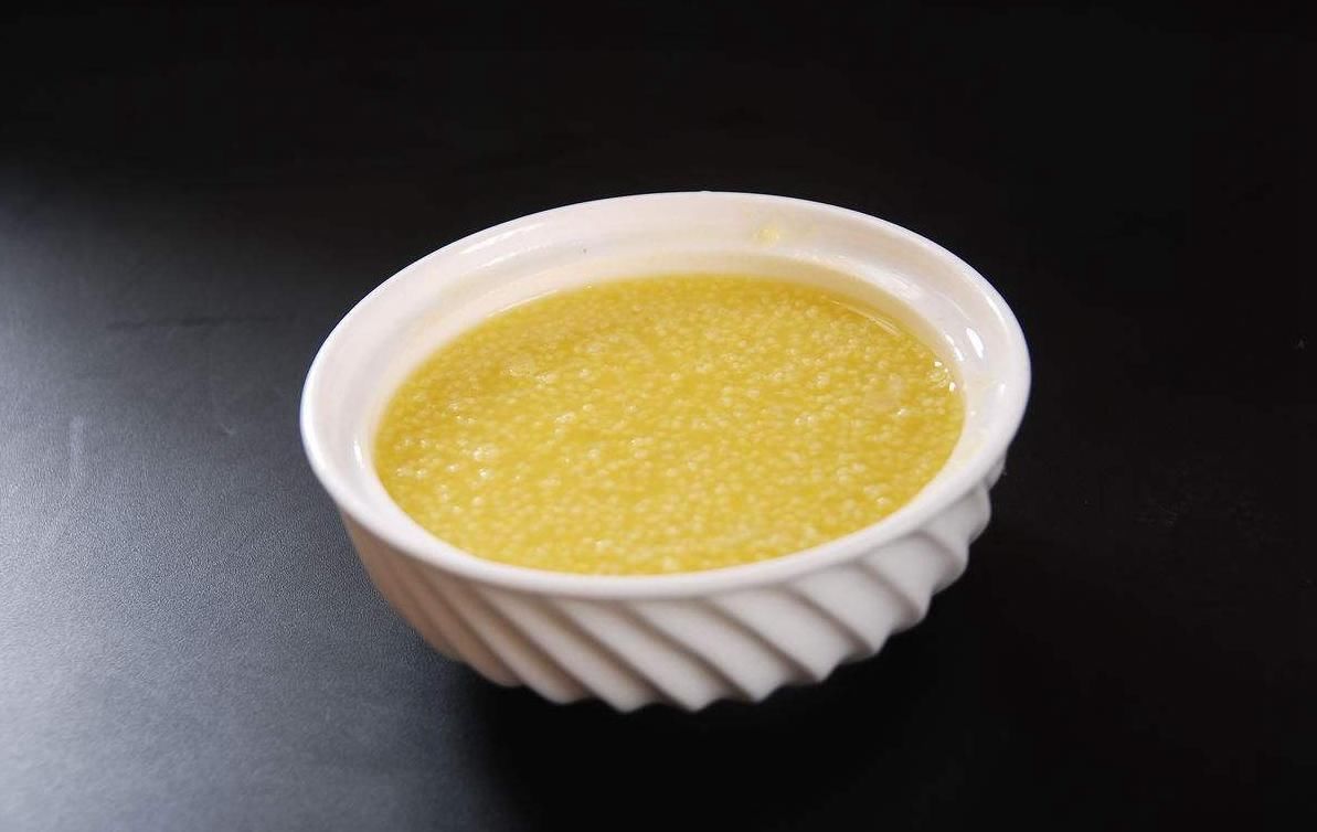 煮小米粥如何加水?其实大有学问,这样煮小米粥