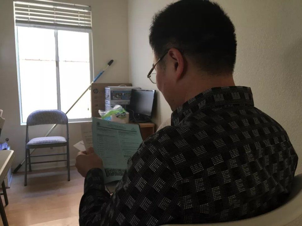 放弃中国好工作来到美国申请庇护?等待面谈期