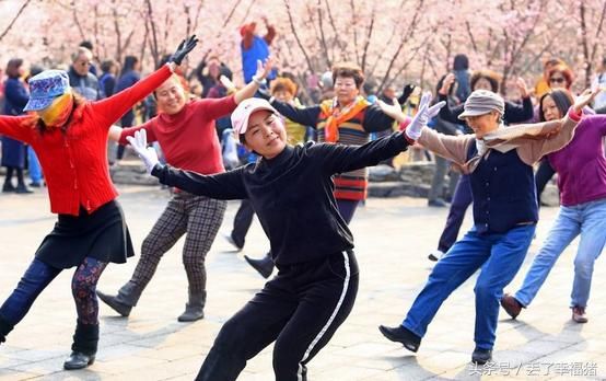 56岁爱跳广场舞大妈,突然检查出肺癌晚期,医生也束手无策!