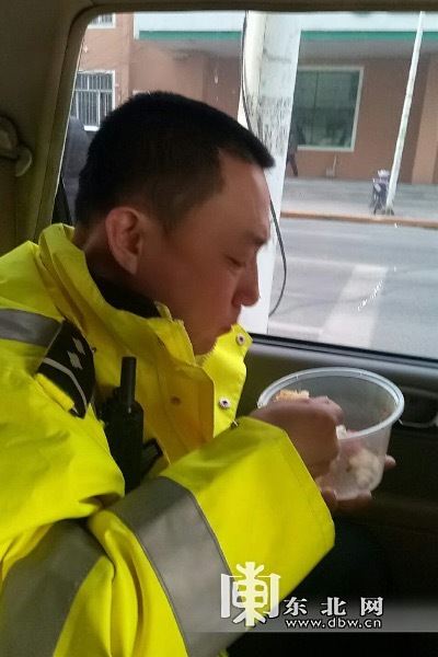 大庆市公安局交警支队会战大队我在岗位上过