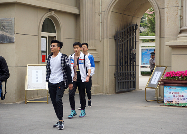 直击2018高考考场外(兰州)