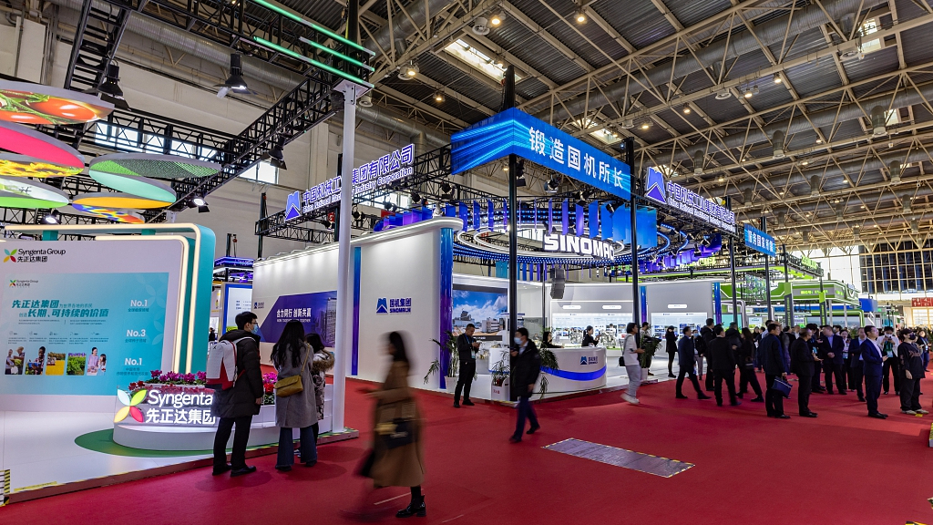 链博会朋友圈越做越大 各大参展商踊跃签约第二届链博会_北京时间