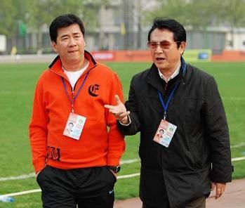 国安队史最强边卫外出务工,年过五旬还能否在