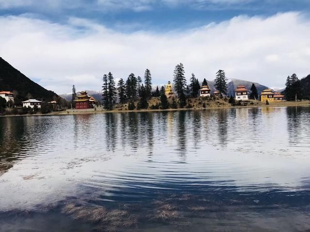 最实用四川旅游成都租车自驾游周边景点有哪些