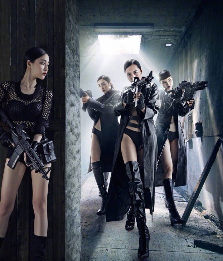 冯提莫男人装大片,小姐姐可清新可性感