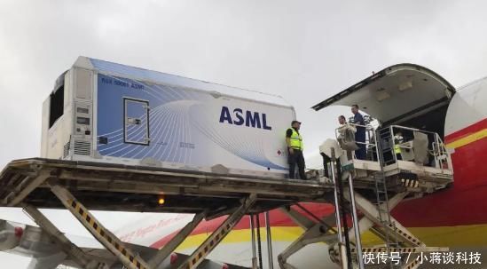 长江存储4。6亿喜提7纳米光刻机,可以改变中