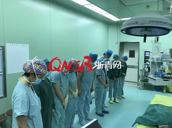 1岁女宝宝离开人间,父母含泪作出的决定让5个