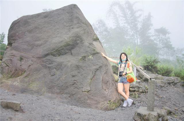Yan遇巴厘岛:跨越赤道线,寻访活火山脚下的婆