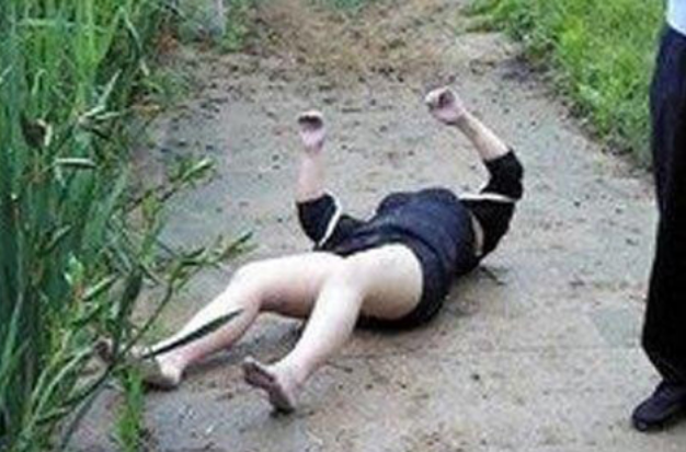 恐怖捞尸人：最怕遇见花季少女浮尸